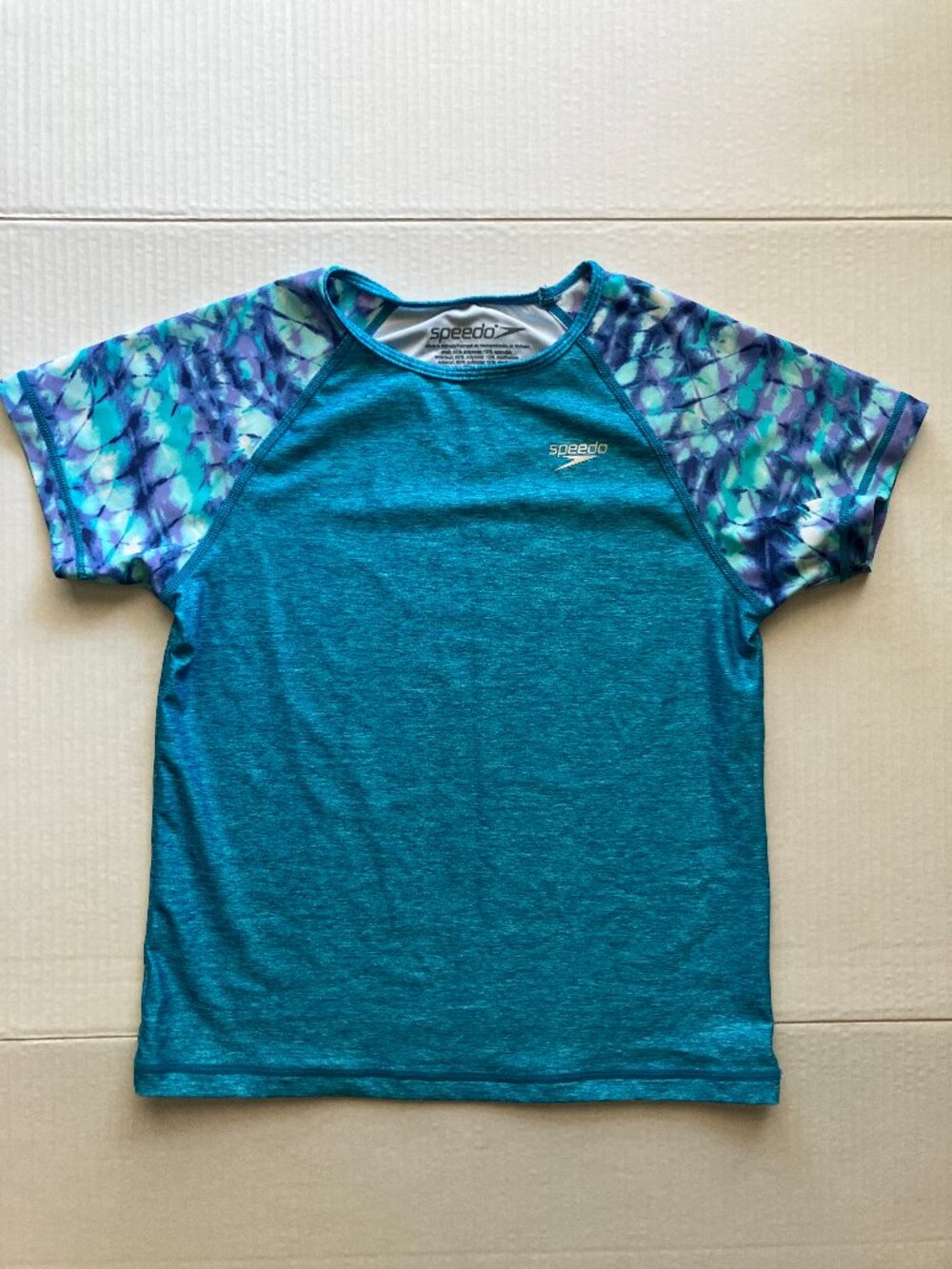Speedo* Girls Short-Sleeve Turquoise Blue Rashguard with Tie-Dye Print Sleeves